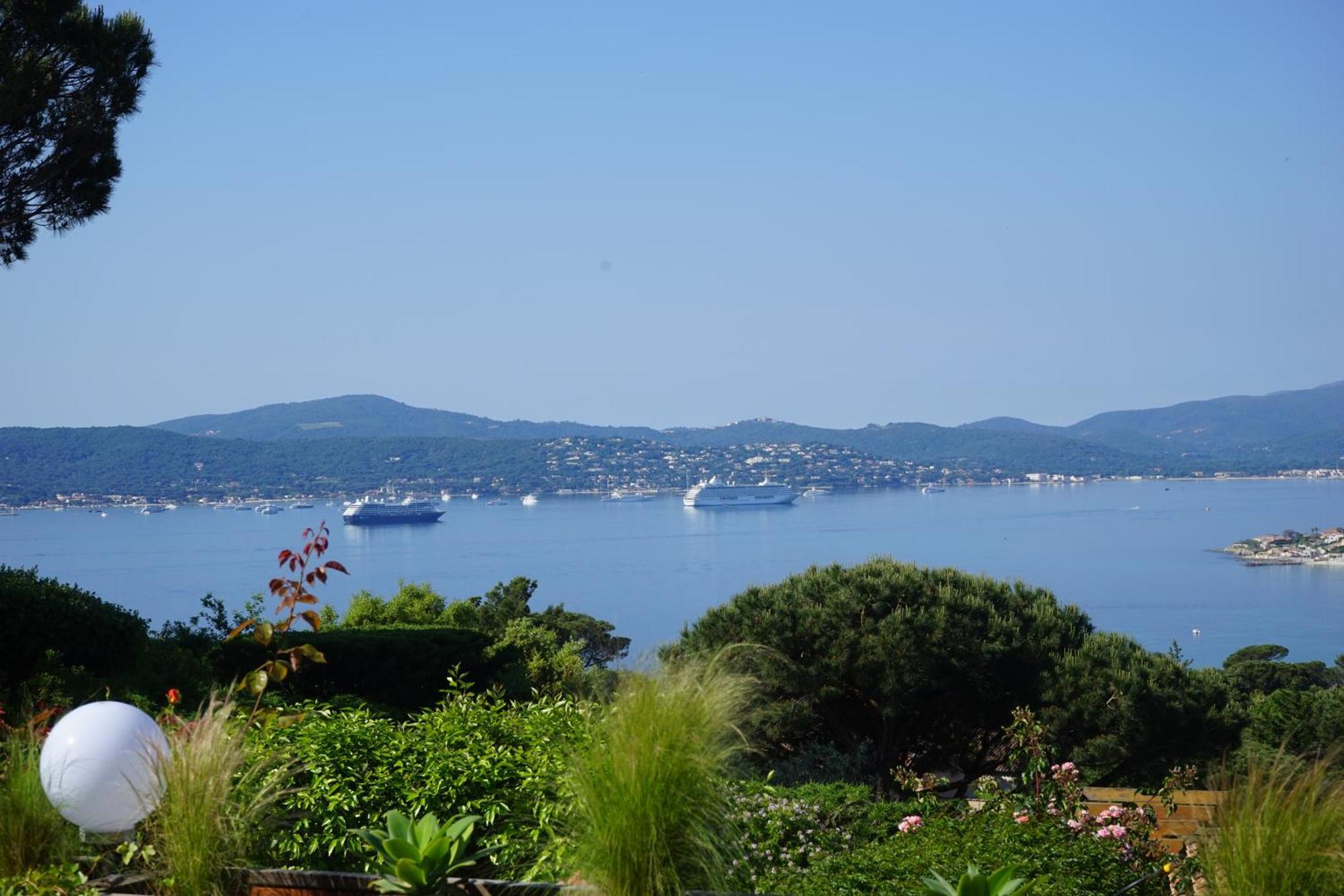 Villa Les Cades Sainte-Maxime Exterior foto